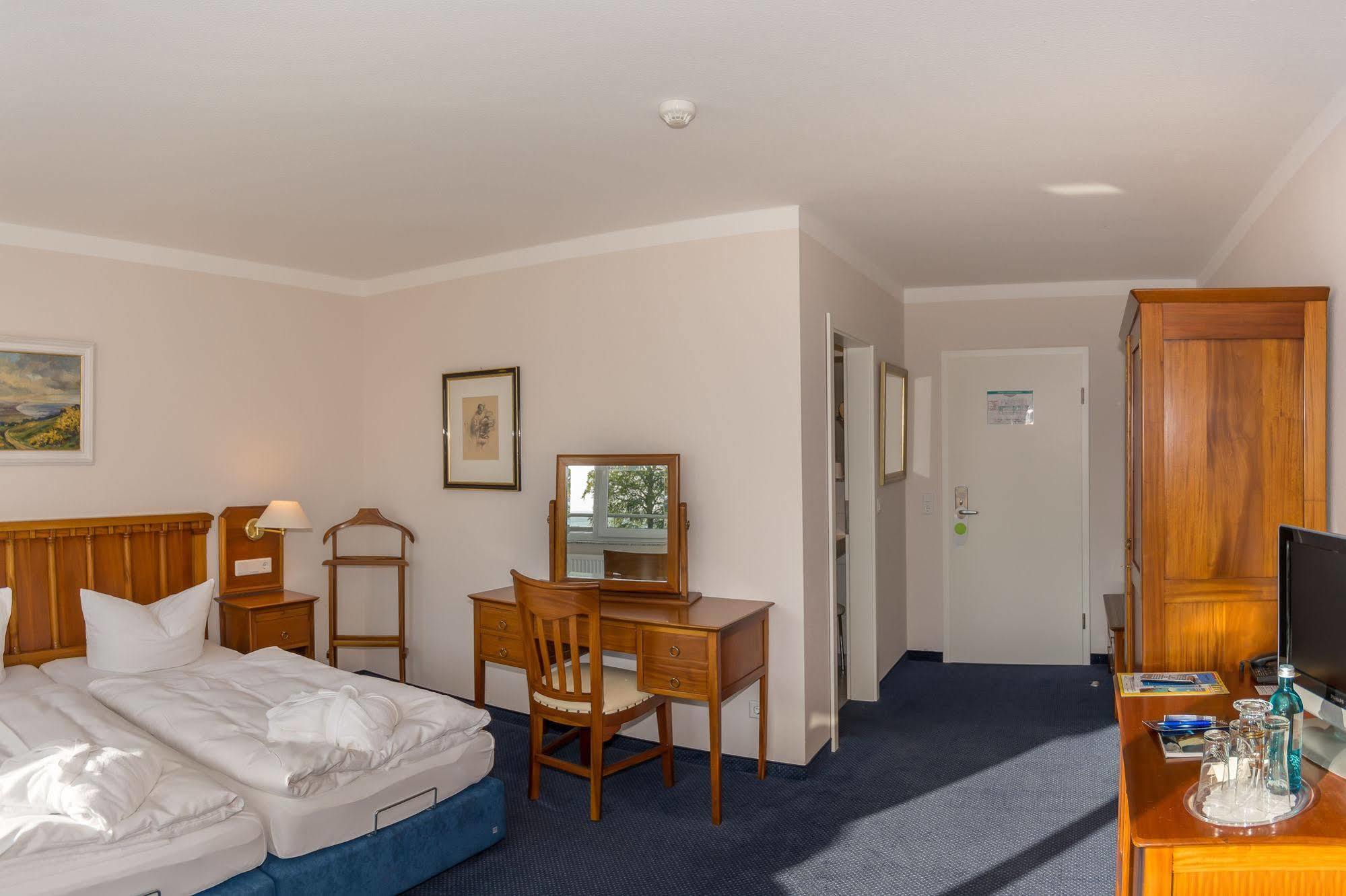 Hotel Badehaus Goor Putbus Exterior photo